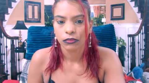 indiansexyass4u2luv online show from 14, 7, 2026