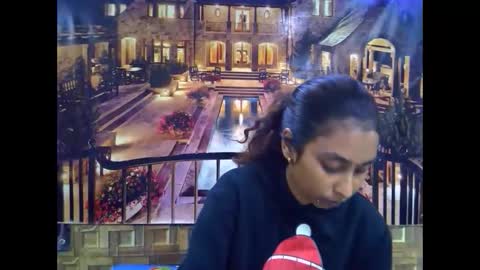 indiansexybutt4u2luv online show from 28, 4, 2026