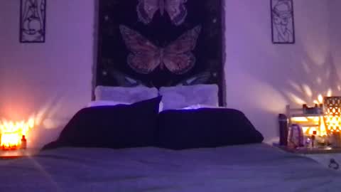 Indigo Bay online show from 14, 1, 2025