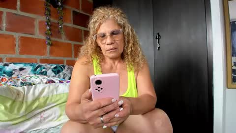 indiraa_channell online show from 3, 1, 2025