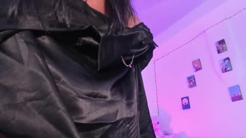 Luna  online show from 5, 3, 2025