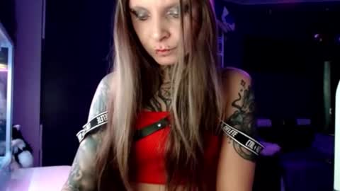 InesDesire online show from 1, 2, 2025