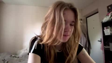 Snapshot of inespacheco chatting on 19, 7, 2026 Sofia online show from 19, 7, 2026