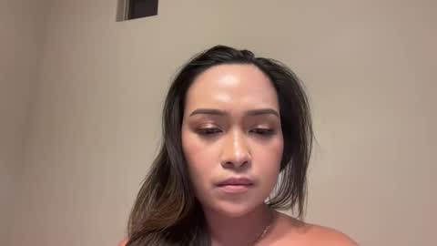 Snapshot of inexpensiveartist chatting on 18, 11, 2025 inexpensiveartist online show from 18, 11, 2025