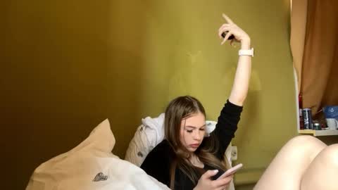 Snapshot of inezkrupinsky chatting on 13, 3, 2026 Mary online show from 13, 3, 2026