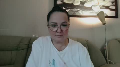 Snapshot of infinity_loveliness chatting on 4, 7, 2026 Infinity online show from 4, 7, 2026