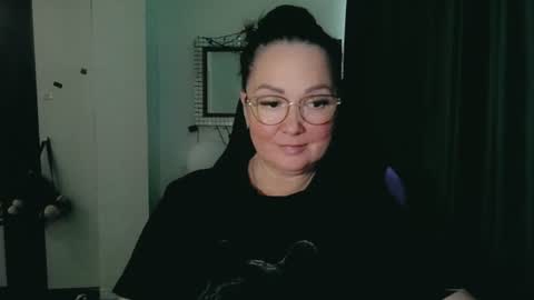 Snapshot of infinity_loveliness chatting on 13, 7, 2026 Infinity online show from 13, 7, 2026