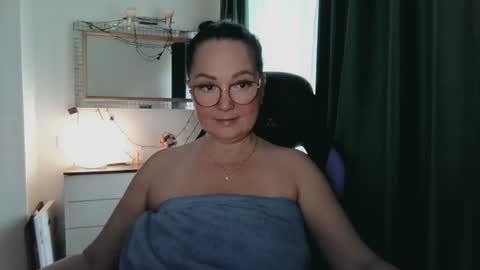 Snapshot of infinity_loveliness chatting on 14, 7, 2026 Infinity online show from 14, 7, 2026