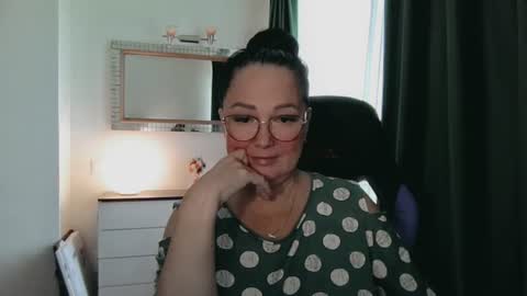 Snapshot of infinity_loveliness chatting on 23, 7, 2026 Infinity online show from 23, 7, 2026