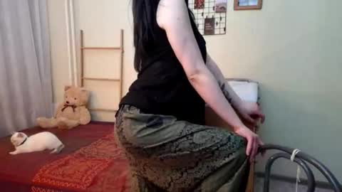 Mia online show from 12, 3, 2026