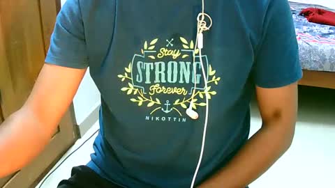 Snapshot of ingloriousuncut chatting on 22, 1, 2025 Inglorious Hairy Uncut online show from 22, 1, 2025