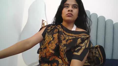 Snapshot of iniyalaboni chatting on 17, 2, 2025 Iniya online show from 17, 2, 2025
