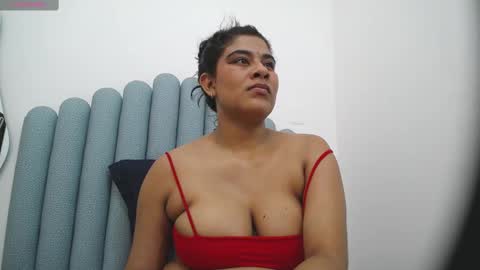 Snapshot of iniyalaboni chatting on 20, 2, 2025 Iniya online show from 20, 2, 2025