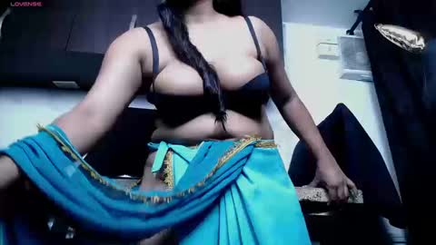 Snapshot of iniyalaboni chatting on 9, 9, 2025 Iniya online show from 9, 9, 2025