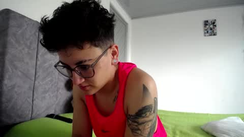 lyan onlyfans n linda online show from 24, 3, 2026