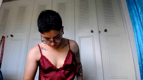 lyan onlyfans n linda online show from 10, 7, 2026