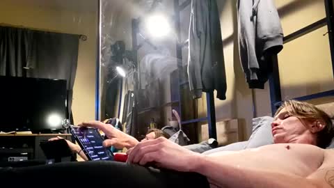 inlovewithlace online show from 26, 10, 2025