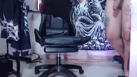 Snapshot of inmortal_master chatting on 14, 10, 2025 inmortal lamb online show from 14, 10, 2025