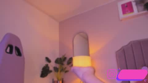 Snapshot of innana_babe chatting on 24, 2, 2025 Innana online show from 24, 2, 2025