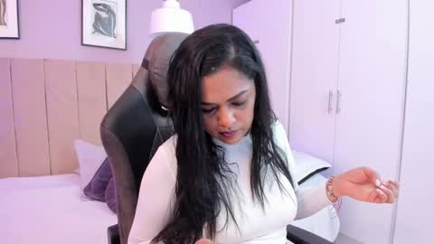 Snapshot of inndrahot chatting on 12, 2, 2025 Indra online show from 12, 2, 2025