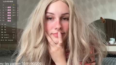 Snapshot of inner_bloom chatting on 20, 12, 2025 inner_bloom online show from 20, 12, 2025