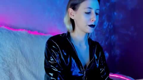 Snapshot of inner_light___ chatting on 7, 12, 2024 Venera online show from 7, 12, 2024