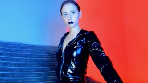 Snapshot of inner_light___ chatting on 8, 3, 2026 Venera online show from 8, 3, 2026