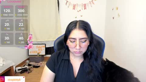 Snapshot of innocentchurchgirlll chatting on 7, 6, 2026 Luna online show from 7, 6, 2026
