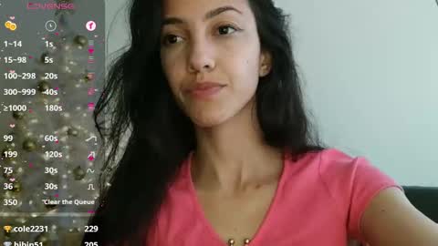 Snapshot of innocentlatiina chatting on 27, 12, 2024 Laroa online show from 27, 12, 2024