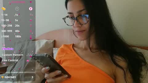 Snapshot of innocentlatiina chatting on 30, 1, 2025 Laroa online show from 30, 1, 2025