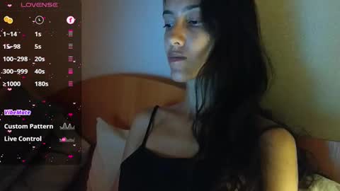 Snapshot of innocentlatiina chatting on 21, 2, 2025 Laroa online show from 21, 2, 2025