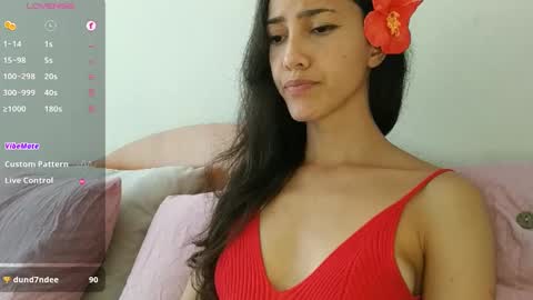 Snapshot of innocentlatiina chatting on 25, 9, 2025 Laroa online show from 25, 9, 2025