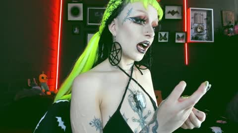 Snapshot of insania_999 chatting on 10, 12, 2024 SANIA online show from 10, 12, 2024