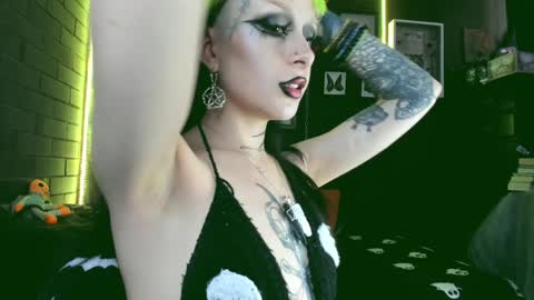 Snapshot of insania_999 chatting on 13, 12, 2024 SANIA online show from 13, 12, 2024