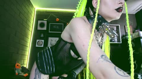 Snapshot of insania_999 chatting on 18, 12, 2024 SANIA online show from 18, 12, 2024