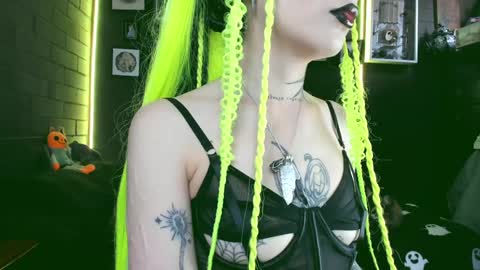 Snapshot of insania_999 chatting on 18, 12, 2024 SANIA online show from 18, 12, 2024