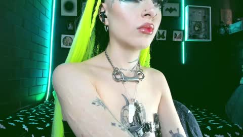 Snapshot of insania_999 chatting on 20, 12, 2024 SANIA online show from 20, 12, 2024