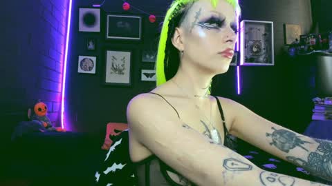 Snapshot of insania_999 chatting on 26, 12, 2024 SANIA online show from 26, 12, 2024