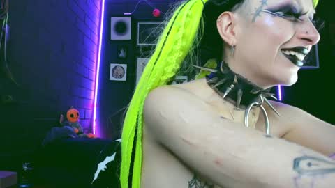 Snapshot of insania_999 chatting on 26, 12, 2024 SANIA online show from 26, 12, 2024