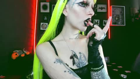 Snapshot of insania_999 chatting on 7, 1, 2025 SANIA online show from 7, 1, 2025