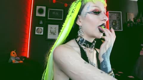 Snapshot of insania_999 chatting on 4, 2, 2025 SANIA online show from 4, 2, 2025