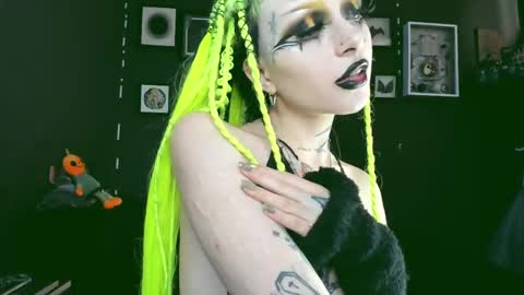 Snapshot of insania_999 chatting on 12, 2, 2025 SANIA online show from 12, 2, 2025