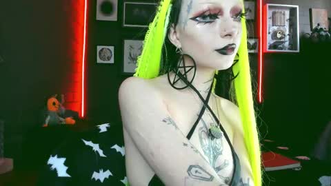 Snapshot of insania_999 chatting on 18, 2, 2025 SANIA online show from 18, 2, 2025