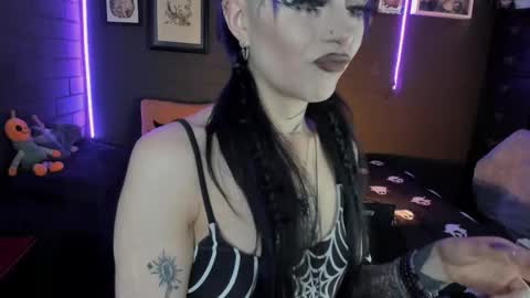 Snapshot of insania_999 chatting on 17, 9, 2025 SANIA online show from 17, 9, 2025