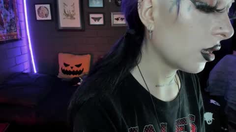 Snapshot of insania_999 chatting on 21, 10, 2025 SANIA online show from 21, 10, 2025