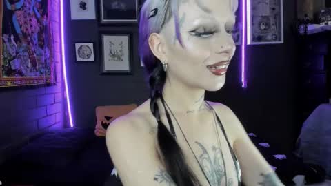 Snapshot of insania_999 chatting on 4, 11, 2025 SANIA online show from 4, 11, 2025