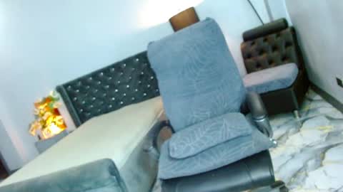 insatiable_queen16 online show from 2, 8, 2026