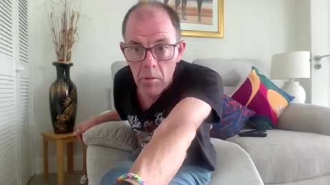 inthemood63 online show from 2, 8, 2026