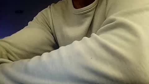 Snapshot of intheshadowxxx chatting on 15, 1, 2026 intheshadowxxx online show from 15, 1, 2026