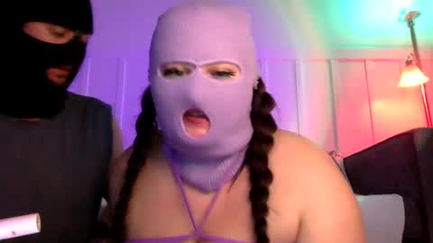 intowhatnow online show from 30, 10, 2025